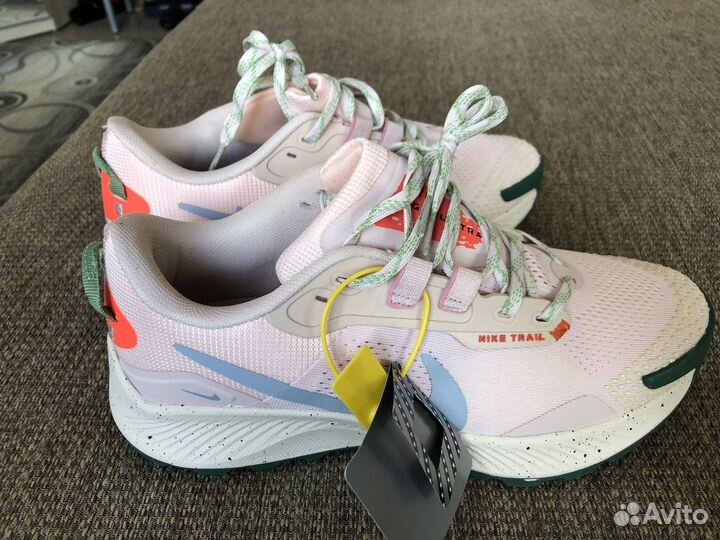 Кроссовки женские Nike Pegasus Trail 3 р. 41