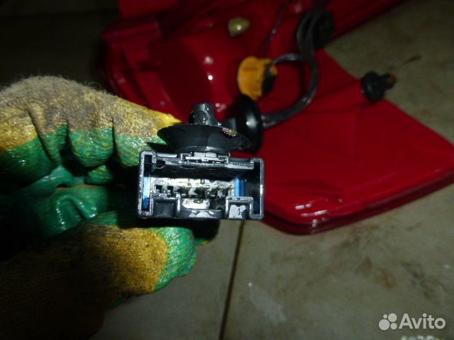 C4 Фонарь задний левый Citroen