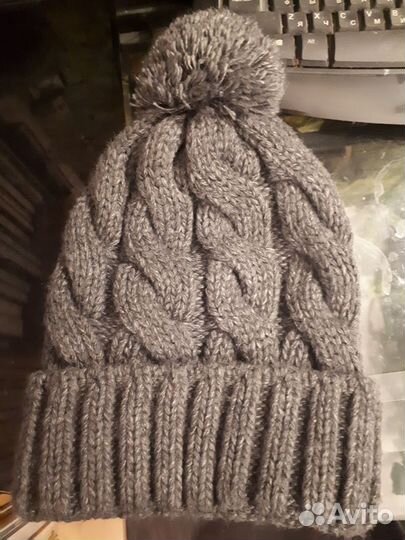 Шапка женская вязаная