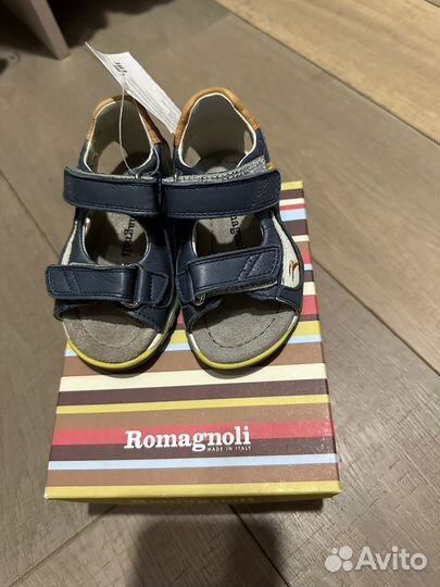 Сандалии детские