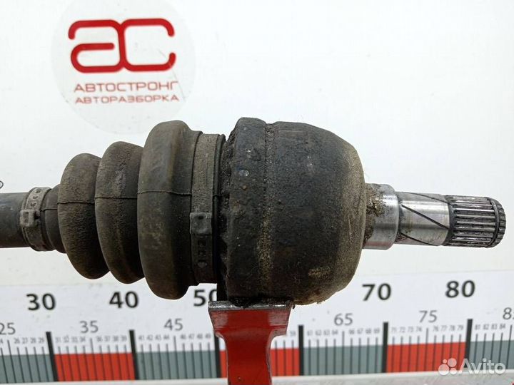 Полуось передняя левая Opel Astra H 2006 13245912