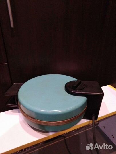 Эл. Вафельница СССР блинница. Рабочая