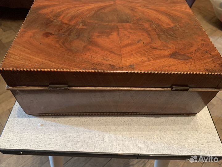 Шкатулка старинная деревянная