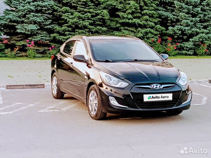 Hyundai Solaris 1.4 AT, 2012, 221 840 км