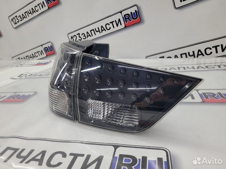 Стоп-сигнал левый Mitsubishi Outlander CW5W 4B12