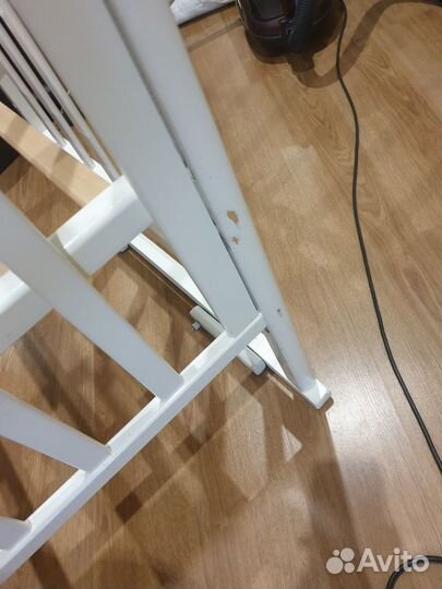 Кроватка+пеленальный столик на кроватку