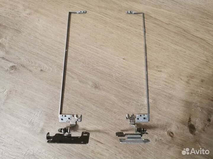 Петли для Acer Aspire 5-571G