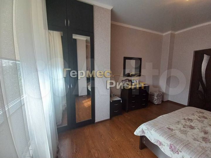 3-к. квартира, 100 м², 2/3 эт.