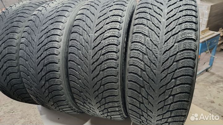 Nokian Tyres Hakkapeliitta R3 SUV 275/55 R20