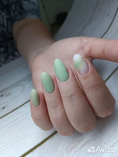 Мастер маникюра