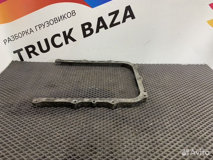 Прижимная планка передняя Iveco Stralis