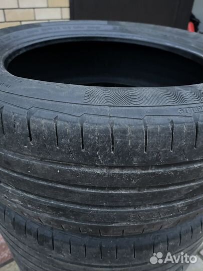 Continental ContiPremiumContact 5 215/55 R17 94W