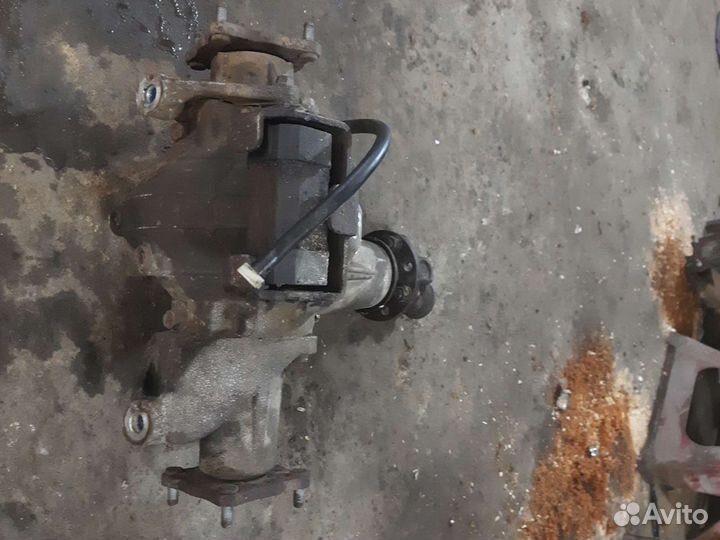 Сузуки гранд витара 1,6 задний редуктор 37/8