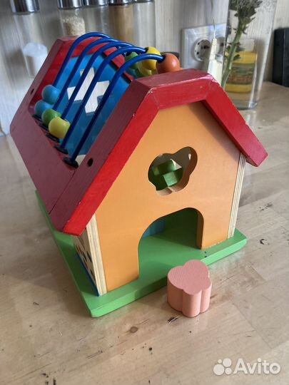 Деревянный домик сортер счеты