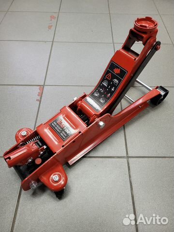 Домкрат гидравлический 2.5 тонны подкатной