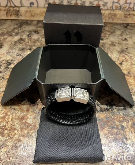 Кожаный браслет мужской