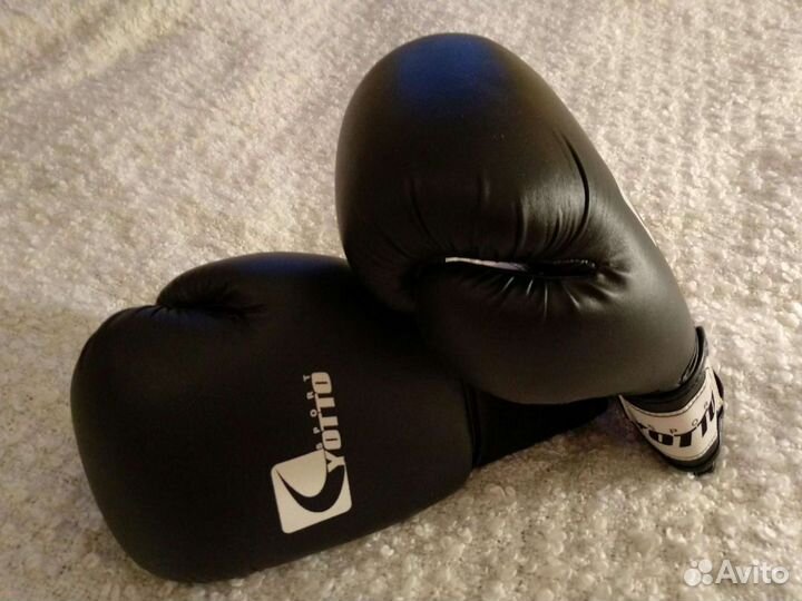 Боксерские кожаные перчатки размер 8oz