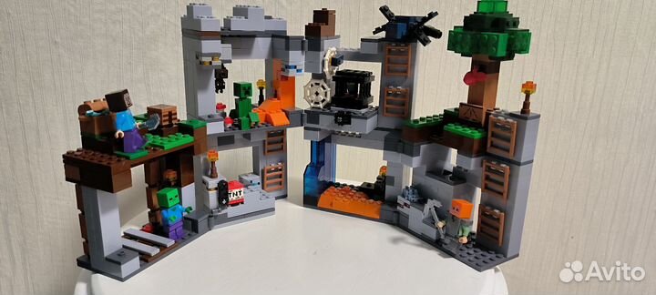 Конструктор Майнкрафт Приключение в шахтах