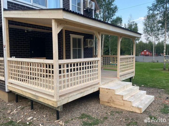 Уличная беседка