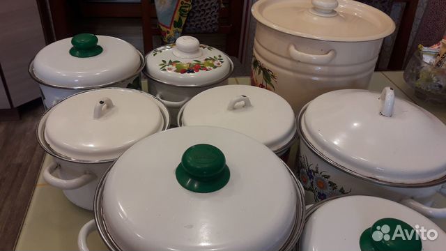 Кастрюли казан тарелки