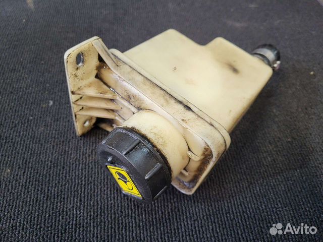 Бачок гидроуселителя Fiat Bravo