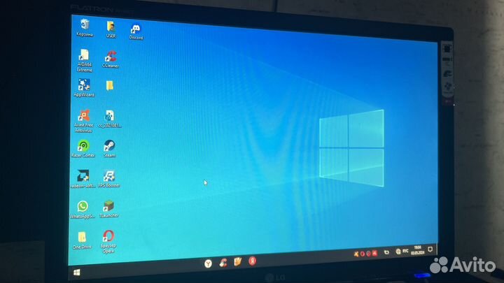 Монитор LG flatron W1942T