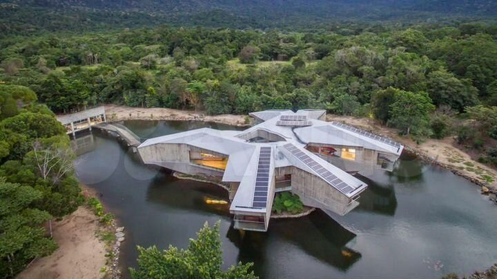 Дом 600 м² на участке 25 сот.