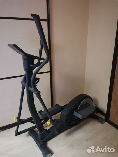 Продам эллиптический тренажер (эллипсоид)
