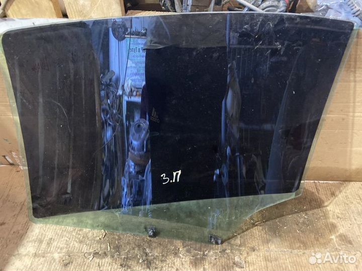 Стекло двери заднее правое Peugeot 408