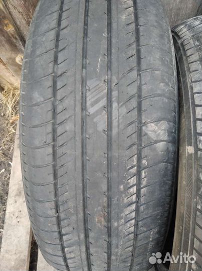 Yokohama dB Decibel E70 205/60 R16
