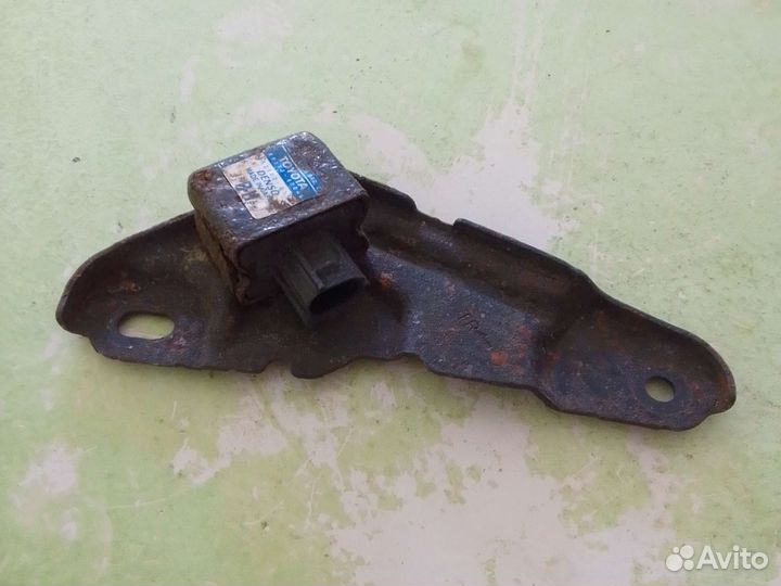 Датчик airbag Toyota Prius хетчбэк 1nzfxe 2003 пер