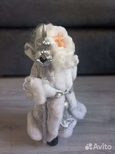 Дед мороз под елку новый