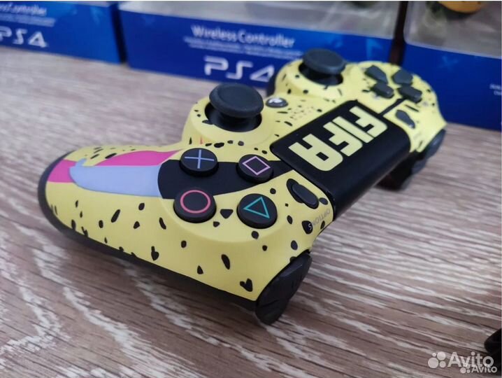 Джойстик PS4 V2 жёлтый FIFA (новый)