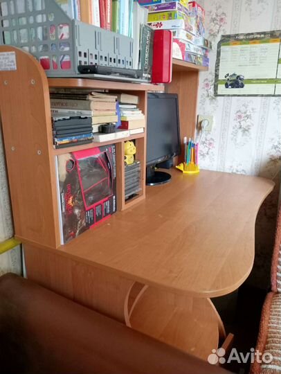 Компьютерный стол 