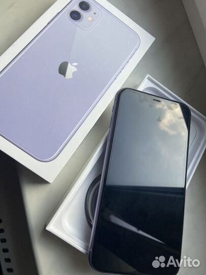 iPhone 11, 64 ГБ