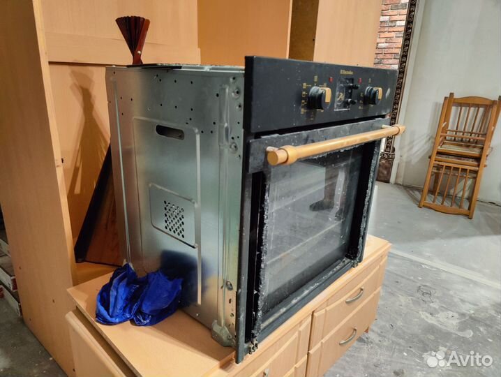 Духовой шкаф