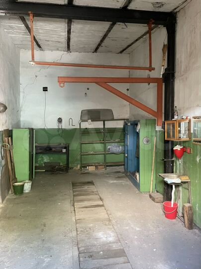 Гараж, > 30 м²