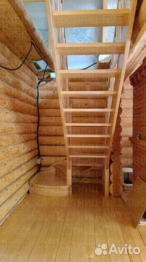 Лестница на металлическом каркасе