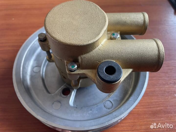 21212799 Помпа забортной воды для Volvo Penta