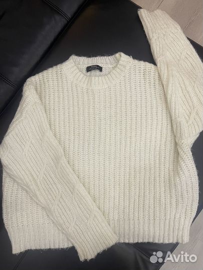 Пуловер женский. Bershka. S