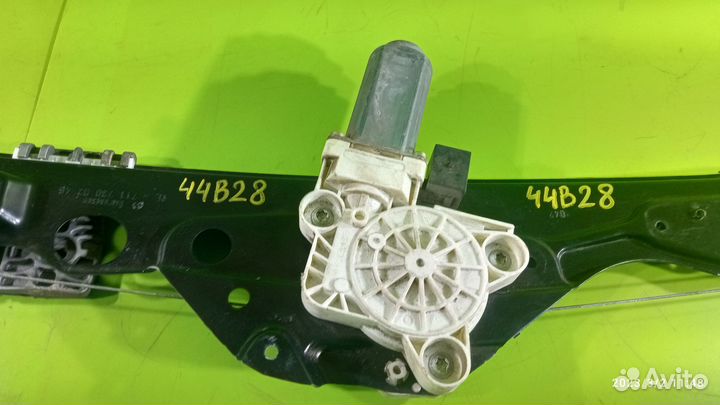 Стеклоподъёмник задний правый Mercedes-Benz W211