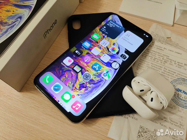 iPhone XS Max + Air Pods