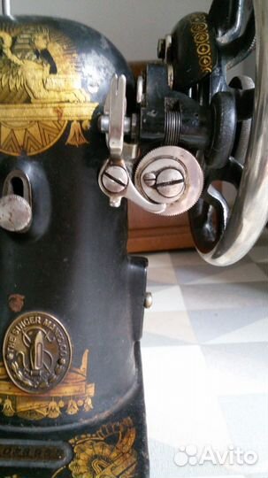 Швейная машина Singer