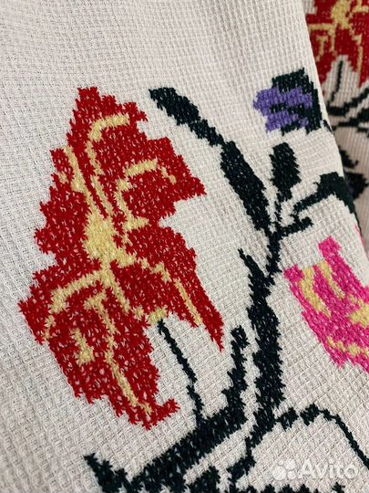 Полотенце вышитое вручную