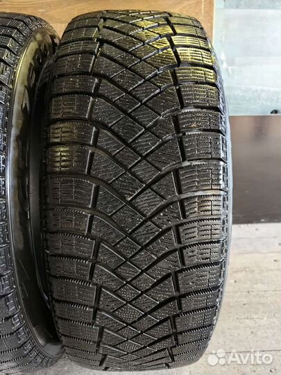 Pirelli Ice Zero FR 225/55 R18 102H