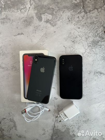 iPhone X, 64 ГБ