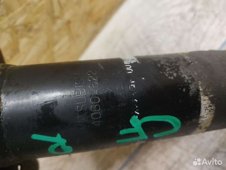 Амортизатор передний правый Outlander GF