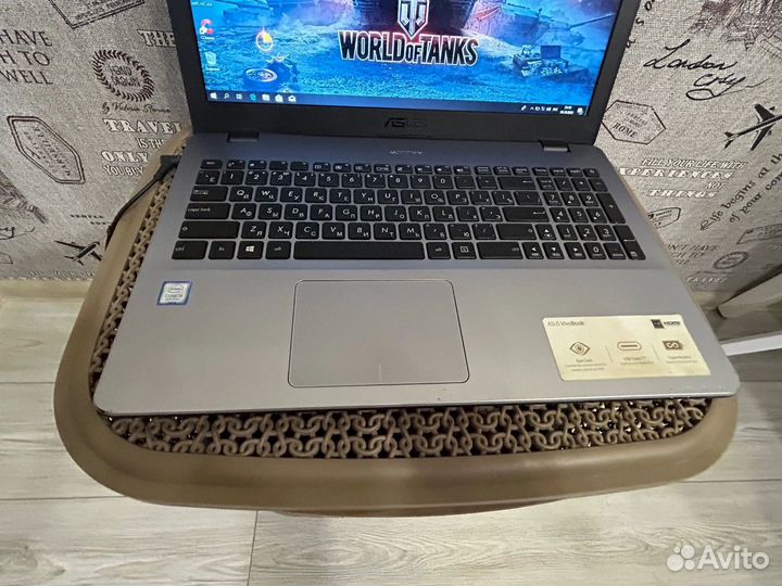 Asus R542UF (i3 8 поколения / ssd диск )