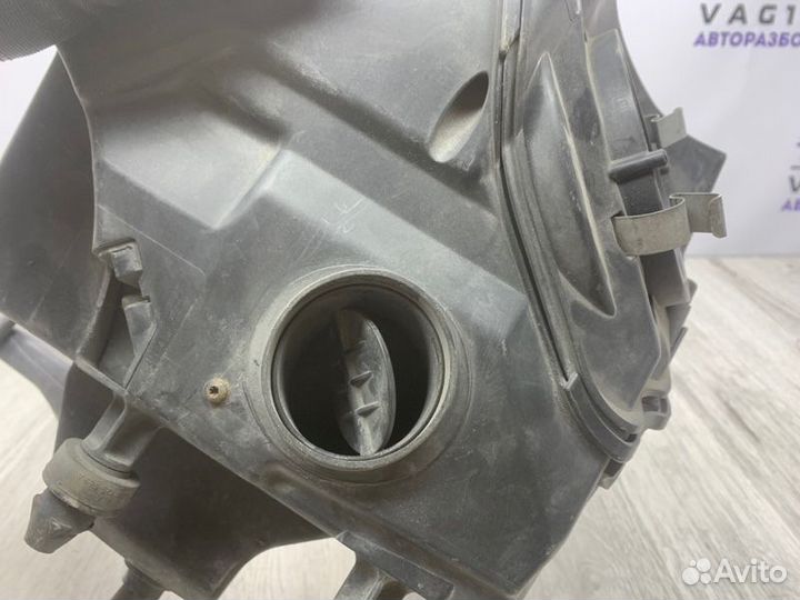 Корпус воздушного фильтра Audi A5 8T3 capa 3.0 TDI