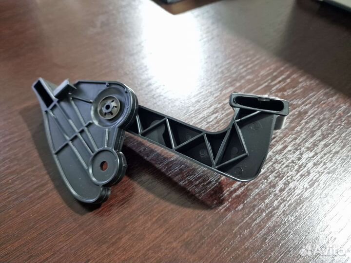 Ручка открывания капота Audi A4 B6, A4 B7 (Новая)